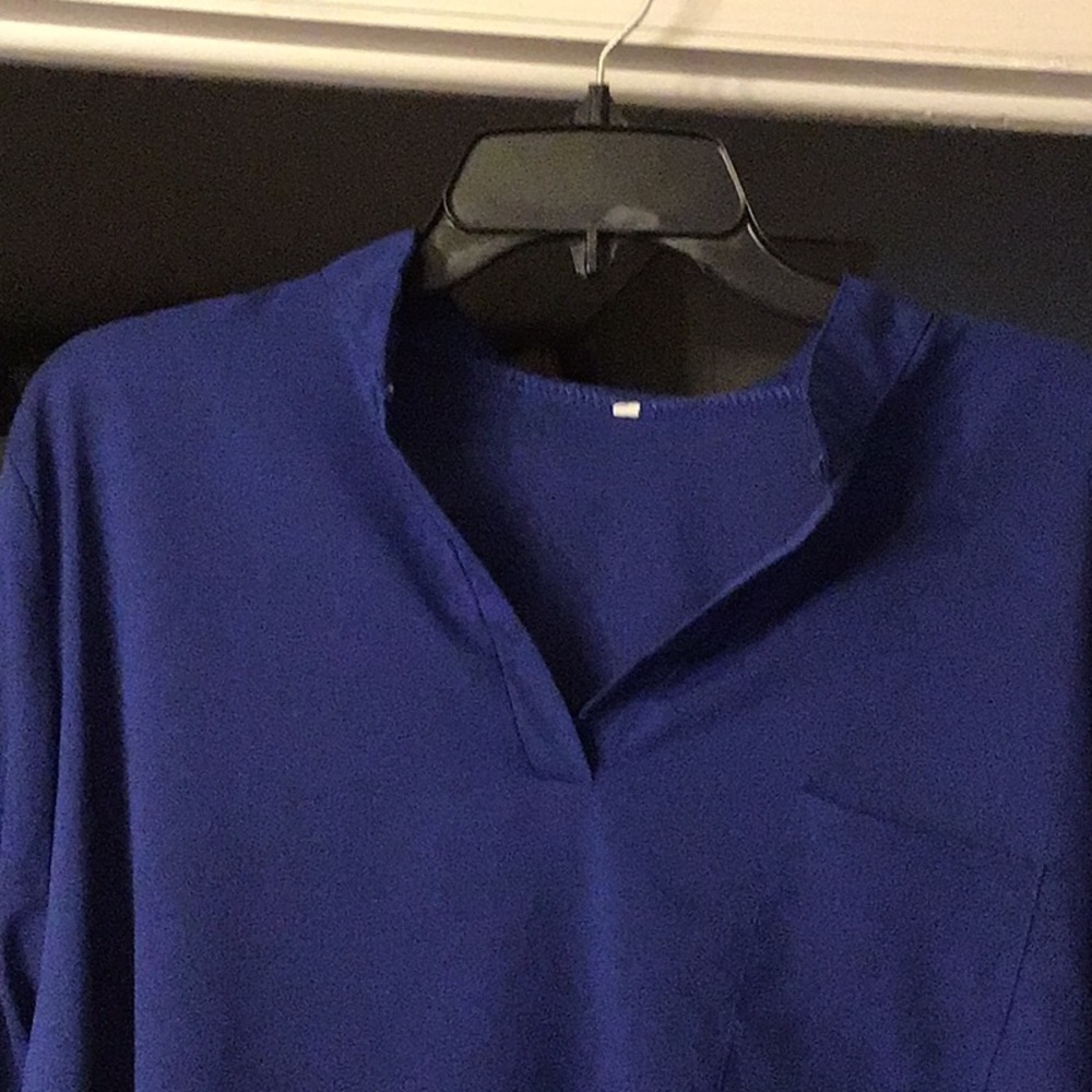 Blouse - Picture 2 of 3